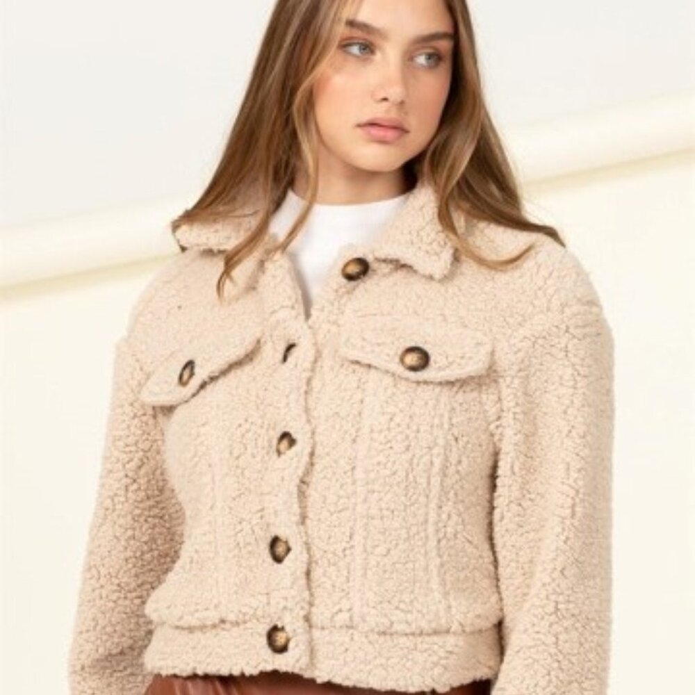 HYFVE Play It Right Teddy Fabric Button-down cropped Jacket cream size small